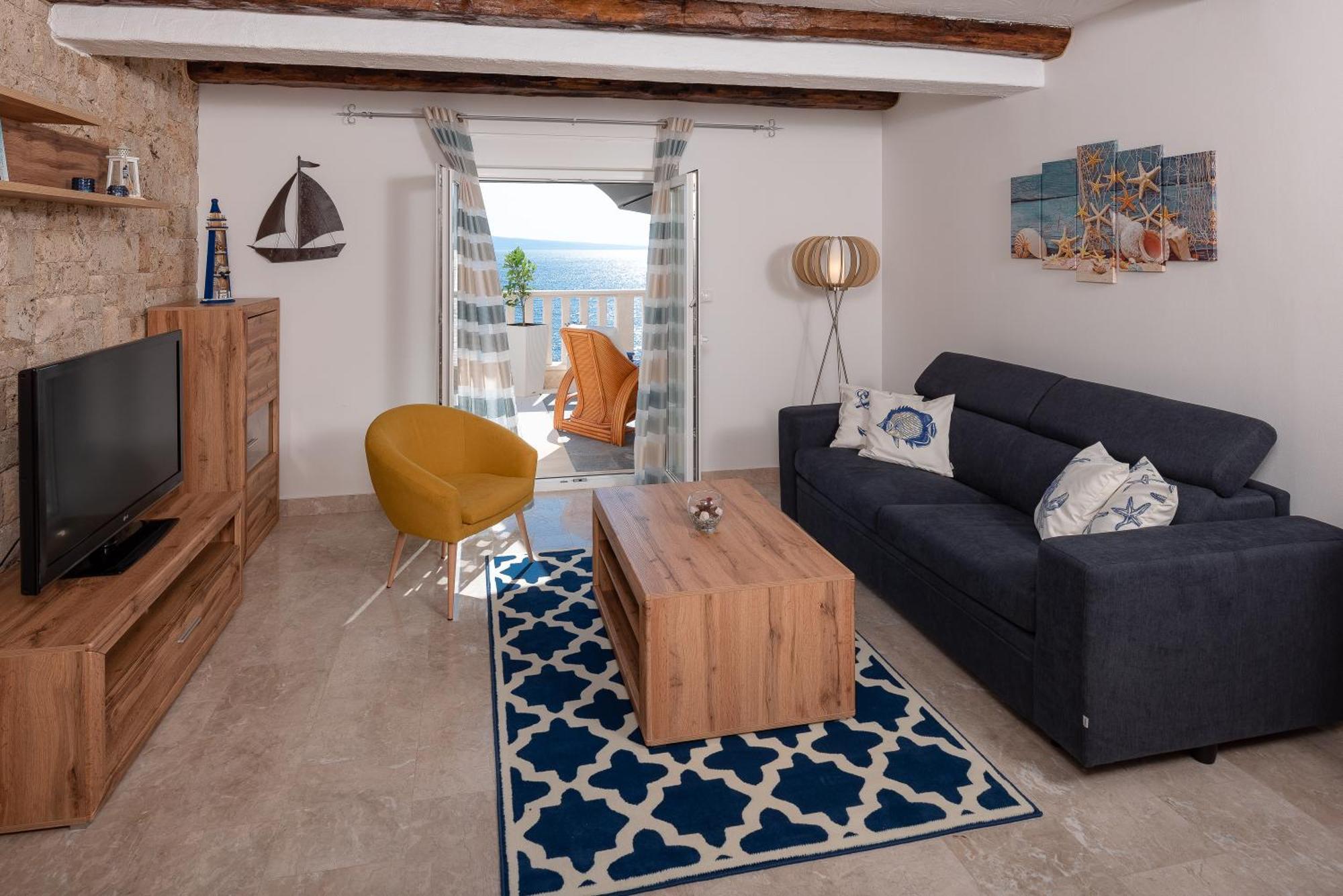 Villa Awelon Stanici, Omis Celina Luaran gambar