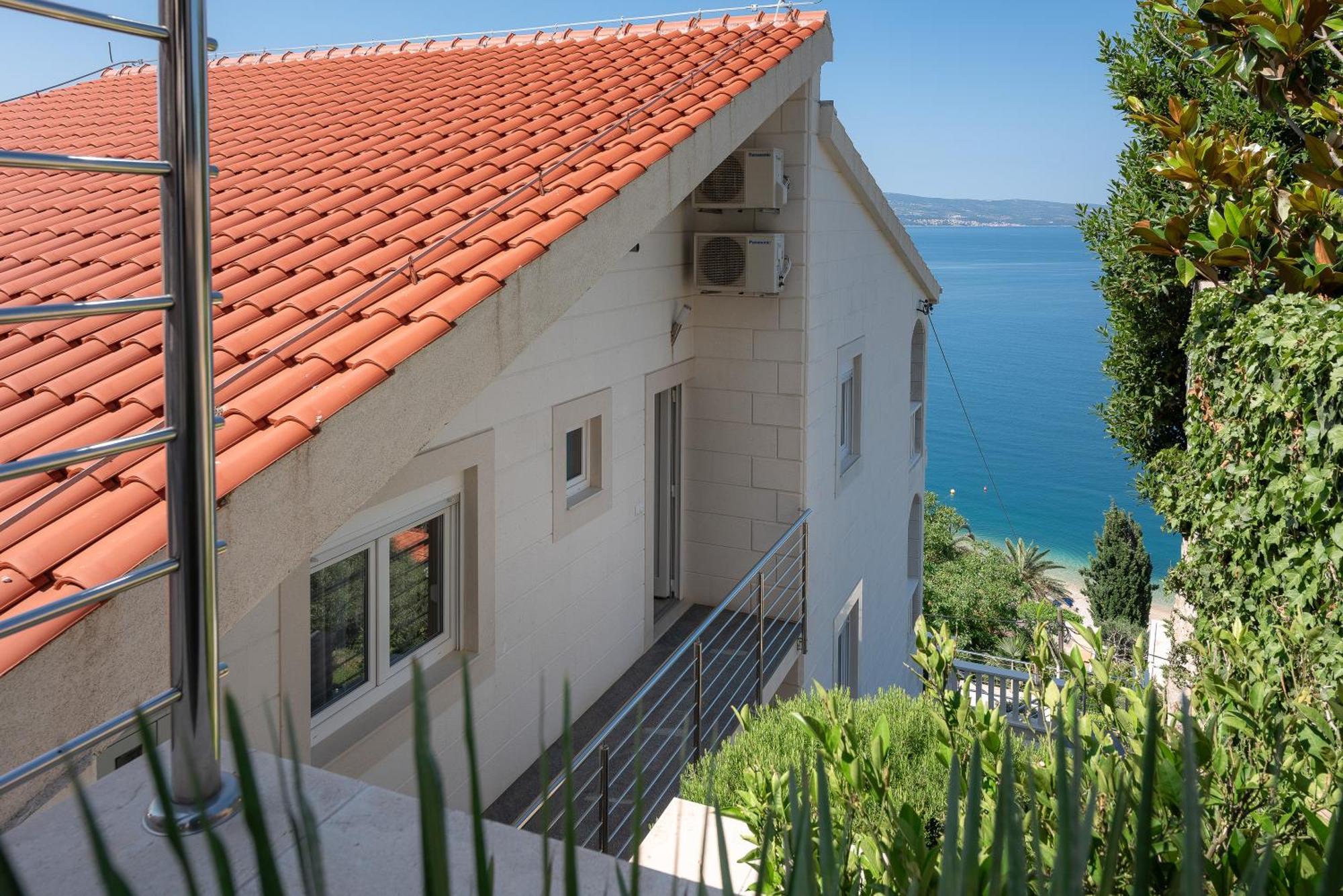 Villa Awelon Stanici, Omis Celina Luaran gambar